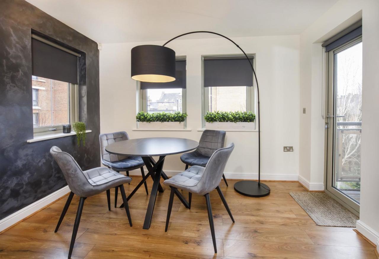 Dixon'S Yard, Luxurious City Centre Apartment ยอร์ค ภายนอก รูปภาพ